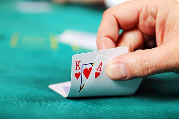 Explore Skill-Based Poker Variants at an online casino Singapore Platform for Players